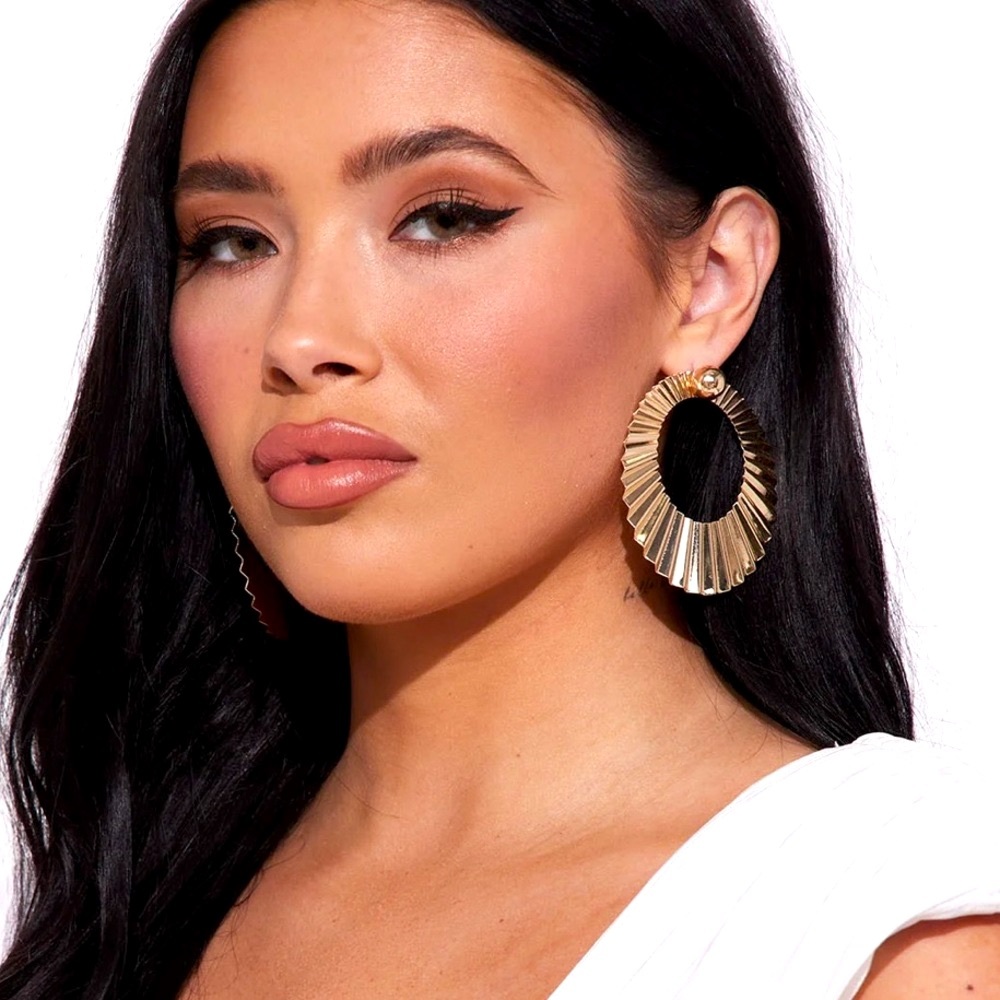Florence City Vibes Gold Textured Earrings NEW 🏷️
